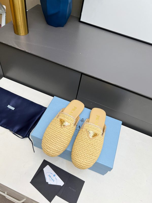 Prada’s ultra-hot flat slippers are a retro-chic and avant-garde pairing B