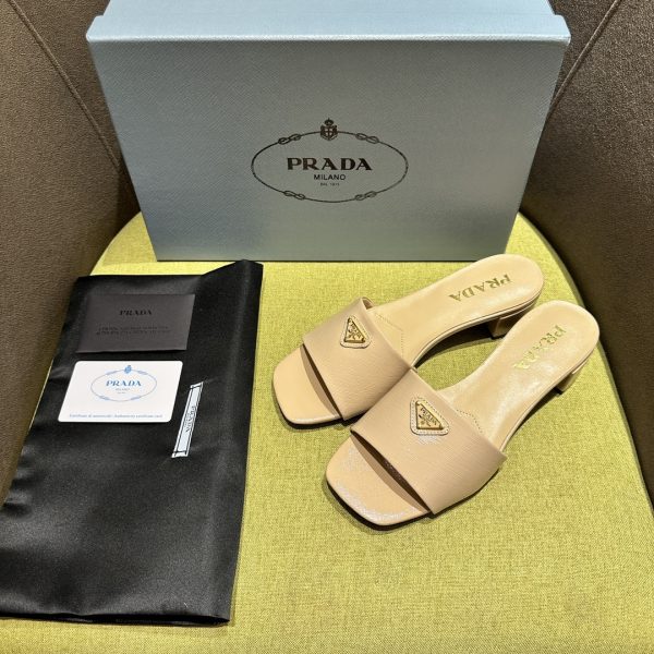 Prada Spring Summer 2024SS New Saffiano patent leather mid-heeled slippers B - Image 3