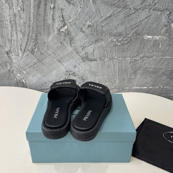 Prada 2024 popular straw series of must-have slippers A - Image 3