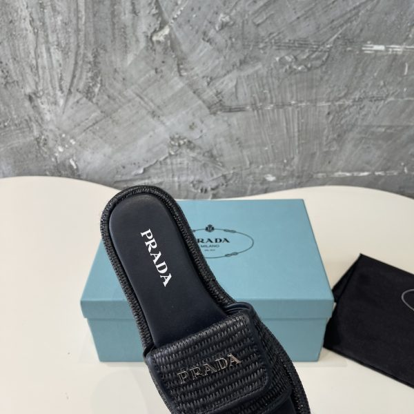 Prada 2024 popular straw series of must-have slippers A - Image 7