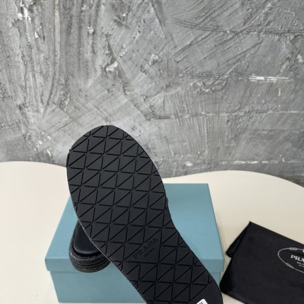 Prada 2024 popular straw series of must-have slippers A - Image 9