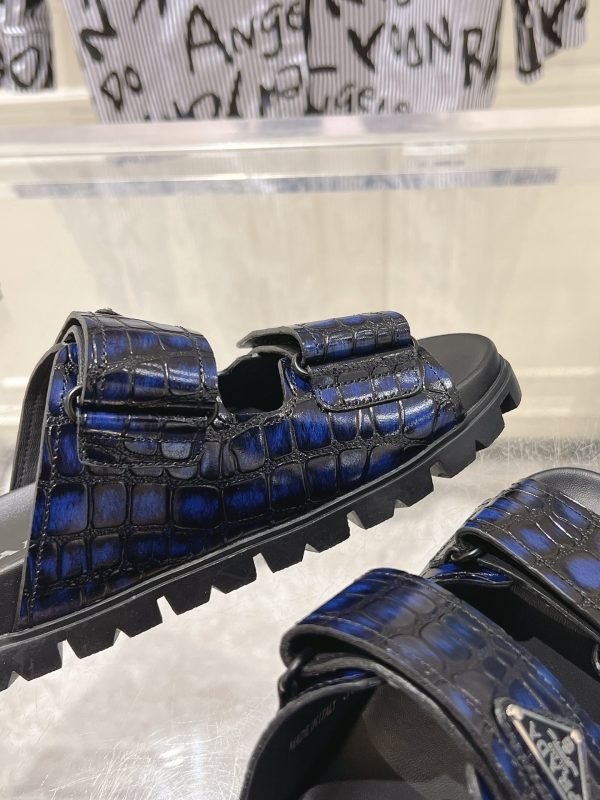 Prada Spring/Summer 2024 New Sandals Double-breasted/Velcro slippers for couples black - Image 9