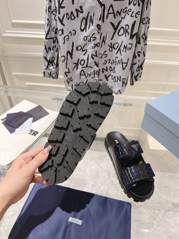 Prada Spring/Summer 2024 New Sandals Double-breasted/Velcro slippers for couples black - Image 10