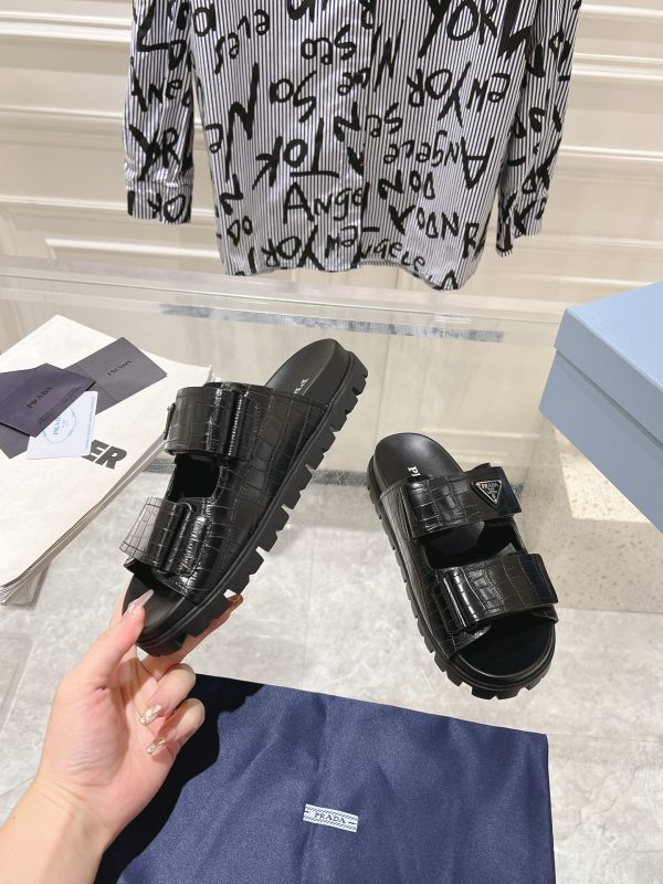 Prada Spring/Summer 2024 New Sandals Double-breasted/Velcro slippers for couples A - Image 4