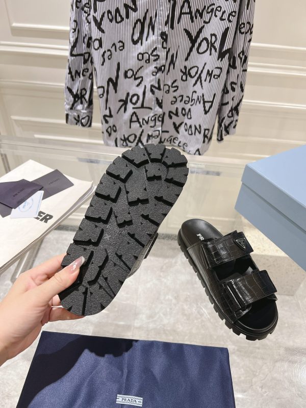Prada Spring/Summer 2024 New Sandals Double-breasted/Velcro slippers for couples A - Image 9
