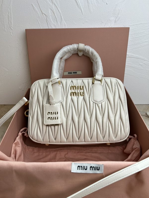 MiuMiu new too pretty bowling handbag white 5BB124