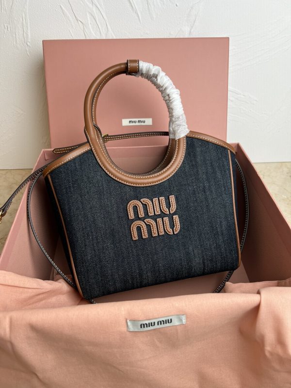 Miumiu launches new IVY basket handbag B M-288
