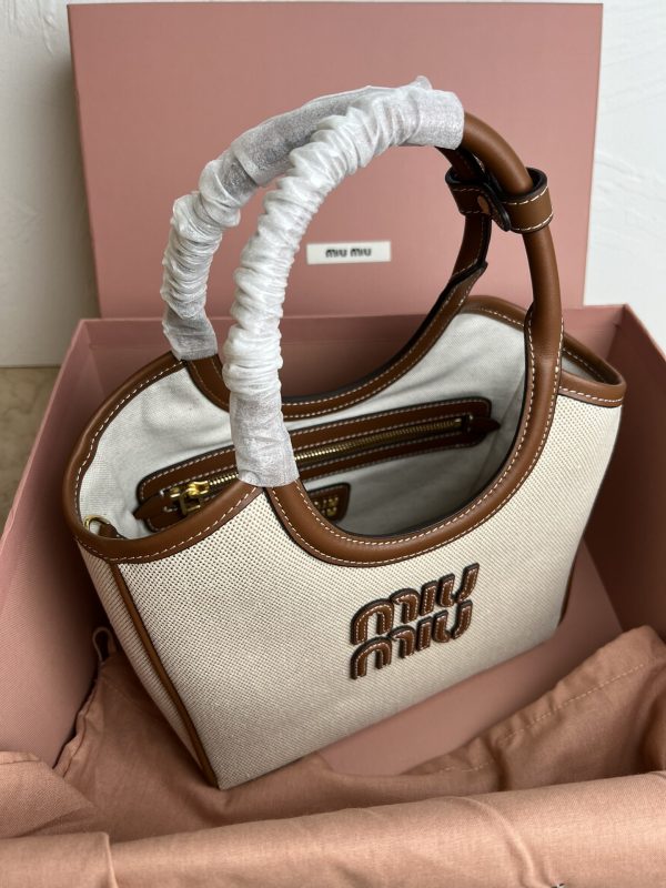 Miumiu launches new IVY basket handbag C M-288 - Image 6